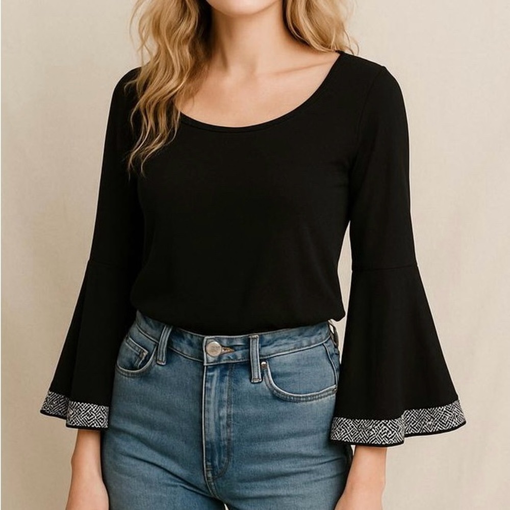 W5 tribal print bell sleeve top, XS